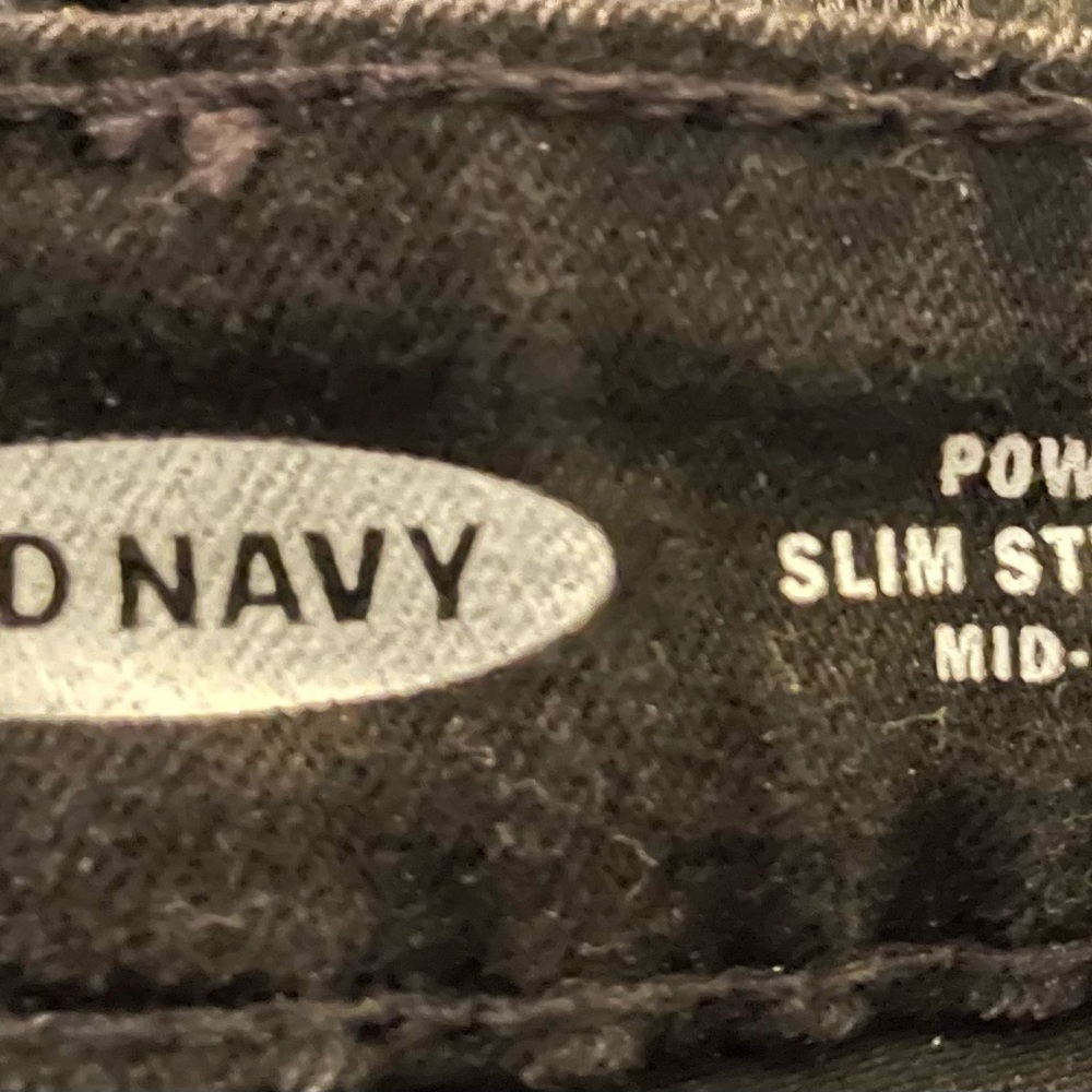 6 pairs of Women’s Old Navy High Rise slim/straight fit jeans. - Picture 4 of 7
